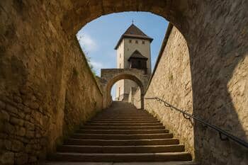 Schody pod Trenčianskym hradom vedúce ku veži